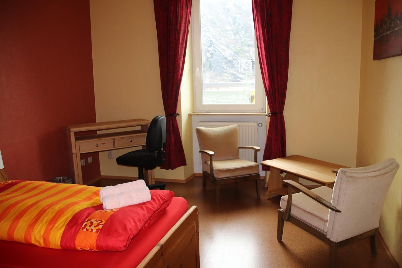 Pension Roehrig Hirzenach Екстериор снимка