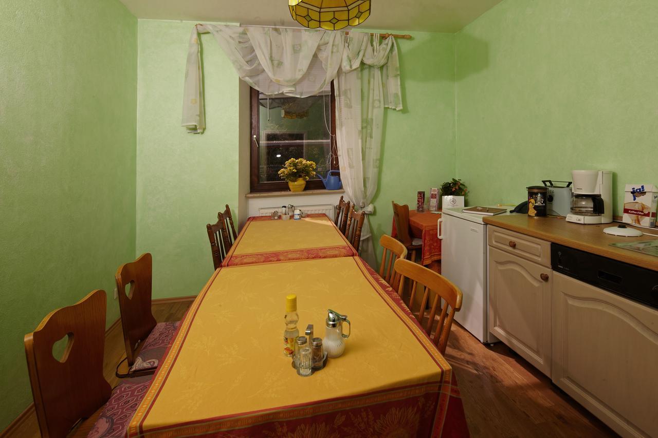 Pension Roehrig Hirzenach Екстериор снимка